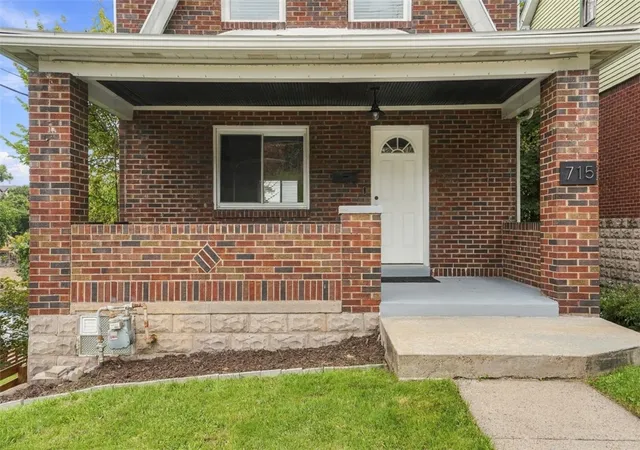 Photo 2 of Sale Pending at 715 Rossmore Ave, Brookline, PA 15226 | MLS# 1776826 | Listing updated on 2026-10-07