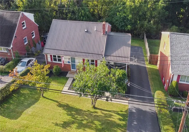 Photo 2 of Single family home for sale at 1383 Meadowlark Dr, Pittsburgh, PA 15243 | MLS# 1777016 | Listing updated on 2026-09-30