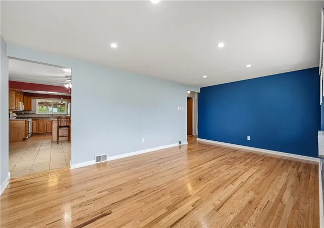 Photo 3 of Single family home for sale at 310 Millport Rd, West Mifflin, PA 15122 | MLS# 1776975 | Listing updated on 2026-10-01