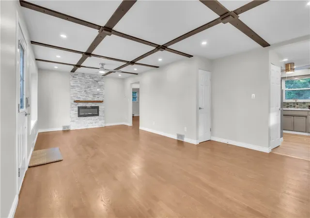 Photo 4 of Single family home for sale at 27 Washington Ave, Mt Pleasant Twp, PA 15340 | MLS# 1776993 | Listing updated on 2026-10-03