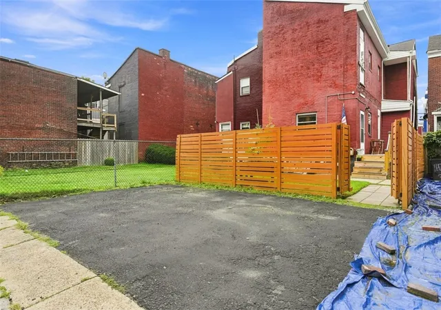 Photo 2 of Single family home for sale at 117 44th Street, Lawrenceville, PA 15201 | MLS# 1777086 | Listing updated on 2026-10-01