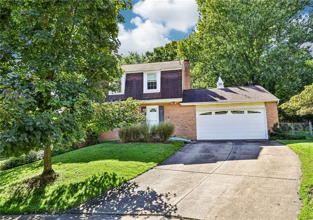 Photo 2 of Single family home for sale at 134 Peridot Dr, Verona, PA 15147 | MLS# 1777083 | Listing updated on 2026-10-04