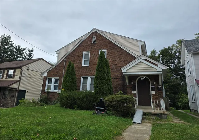 Photo 1 of Multi family home for sale at 246 W Steuben St, Crafton, PA 15205 | MLS# 1776910 | Listing updated on 2026-10-06
