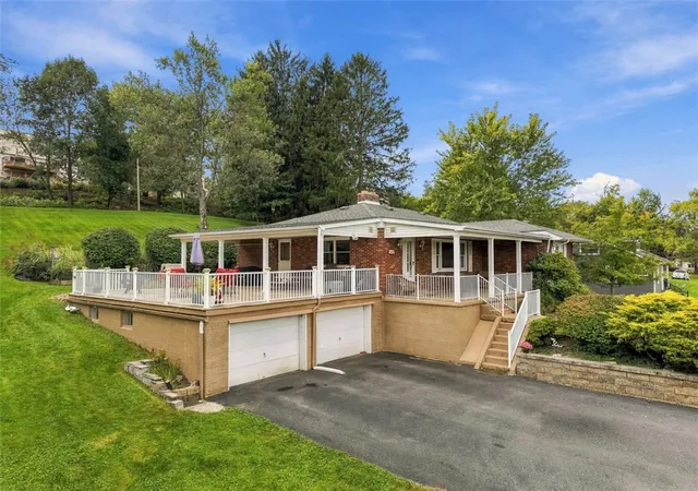 Photo 3 of Single family home for sale at 755 Cliff Mine, North Fayette, PA 15108 | MLS# 1776827 | Listing updated on 2026-10-05