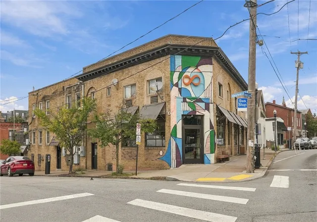 Photo 2 of Multi family home for sale at 5801 Ellsworth Ave, Shadyside, PA 15232 | MLS# 1777011 | Listing updated on 2026-10-01