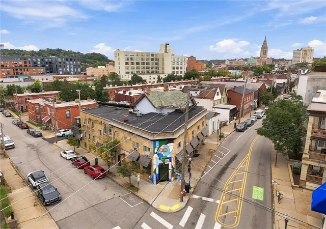 Photo 3 of Multi family home for sale at 5801 Ellsworth Ave, Shadyside, PA 15232 | MLS# 1777011 | Listing updated on 2026-10-01