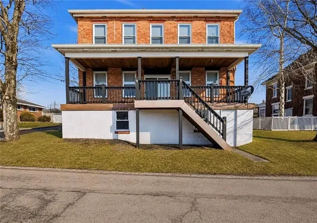 Photo 2 of Single family home for sale at 423 South St, Berlin, PA 15530 | MLS# 1776925 | Listing updated on 2026-10-01