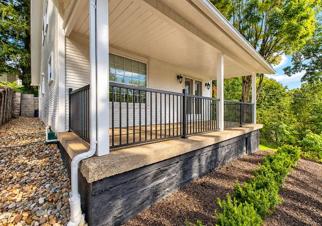 Single family home for sale at 301 Silvis St, Jeannette, PA 15644 | MLS# 1777114