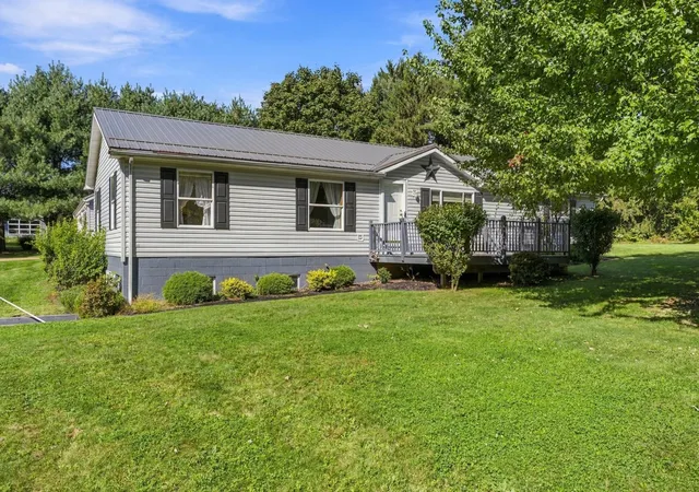 Photo 3 of Sale Pending at 203 N Woodlawn Rd, Twp Of But Nw, PA 16001 | MLS# 1777127 | Listing updated on 2026-10-11