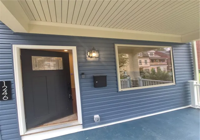 Photo 3 of Single family home for sale at 1246 Woodland Ave, Marshall Shadeland, PA 15212 | MLS# 1776246 | Listing updated on 2026-10-05