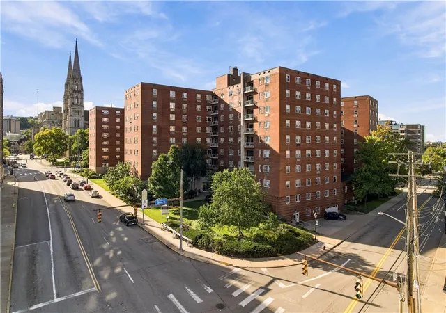 Condo for sale at 4625 5th Avenue #205, Oakland, PA 15213 | MLS# 1776400