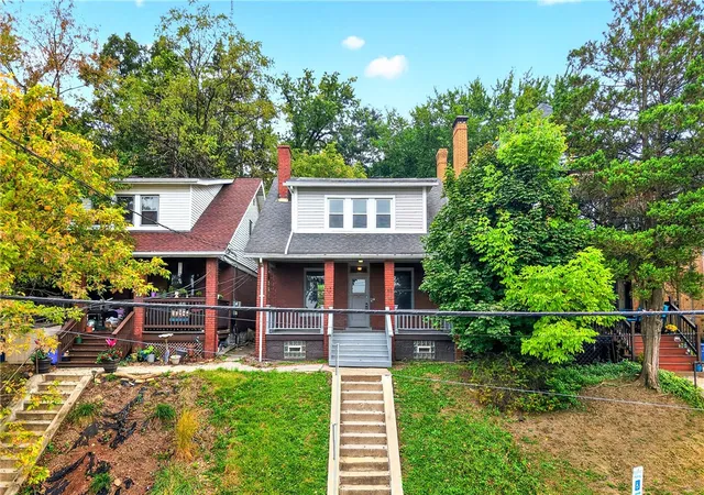 Photo 2 of Single family home for sale at 28 Waldorf St, Observatory Hill, PA 15214 | MLS# 1777020 | Listing updated on 2026-10-02