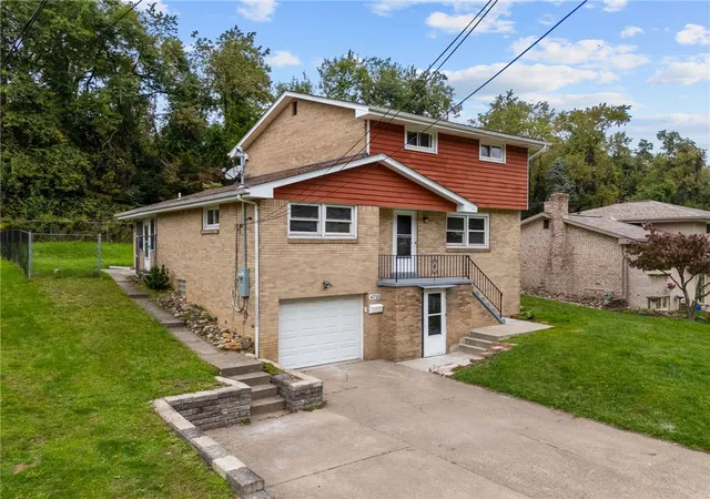 Photo 2 of Single family home for sale at 4710 Bowes Ave, West Mifflin, PA 15122 | MLS# 1776725 | Listing updated on 2026-10-02