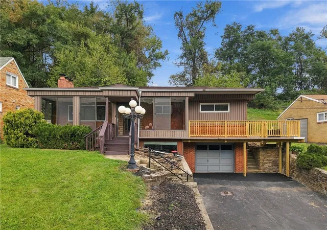Photo 1 of Single family home for sale at 1045 Broughton Rd, South Park, PA 15236 | MLS# 1777052 | Listing updated on 2026-10-01