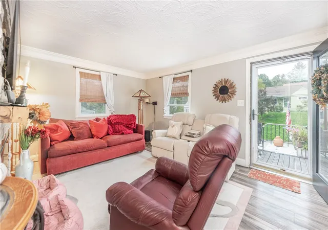Photo 3 of Single family home for sale at 92 Adams Dr, Upper St Clair, PA 15241 | MLS# 1777170 | Listing updated on 2026-10-11