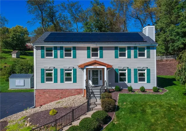 Photo 1 of Single family home for sale at 2525 Country Side Ln, Franklin Park, PA 15090 | MLS# 1776545 | Listing updated on 2026-10-09