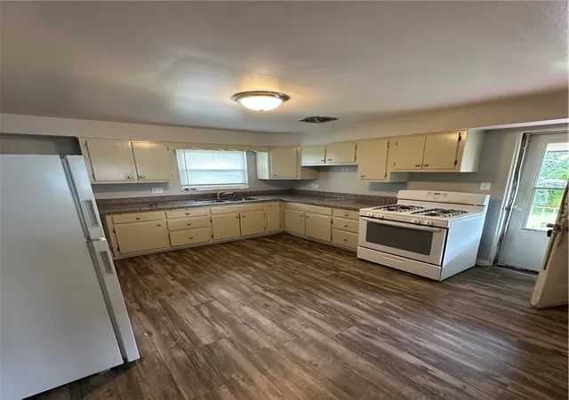 Photo 3 of Single family home for sale at 609 Garfield Ave, Heidelberg, PA 15106 | MLS# 1777254 | Listing updated on 2026-10-05