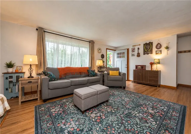 Photo 3 of Single family home for sale at 2256 Lutz Ave, Carrick, PA 15210 | MLS# 1777175 | Listing updated on 2026-10-03