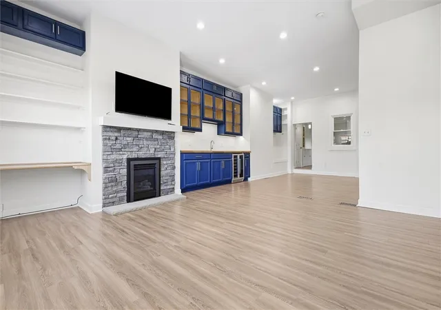 Photo 3 of Single family home for sale at 2410 Leticoe St, South Side, PA 15203 | MLS# 1777142 | Listing updated on 2026-10-04