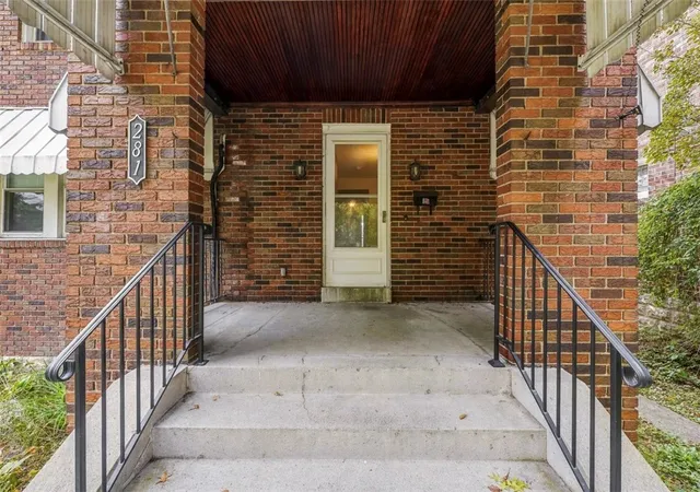 Photo 2 of Single family home for sale at 281 Arden Rd, Mt Lebanon, PA 15216 | MLS# 1777157 | Listing updated on 2026-10-11