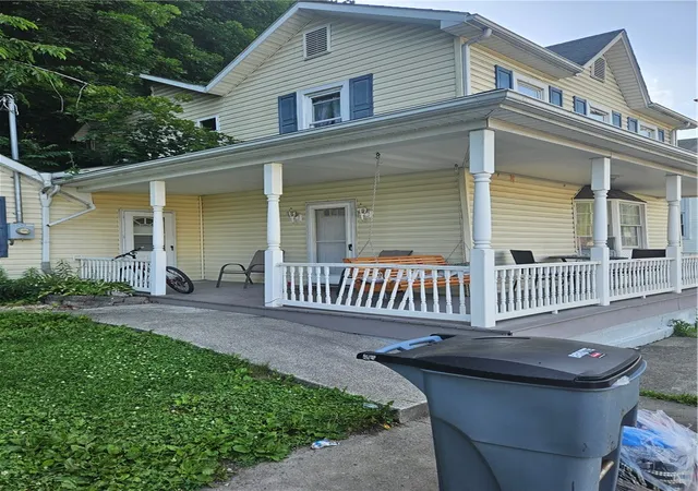 Photo 2 of Single family home for sale at 2146 Keystone Ave, Hempfield Twp, PA 15601 | MLS# 1776793 | Listing updated on 2026-10-01