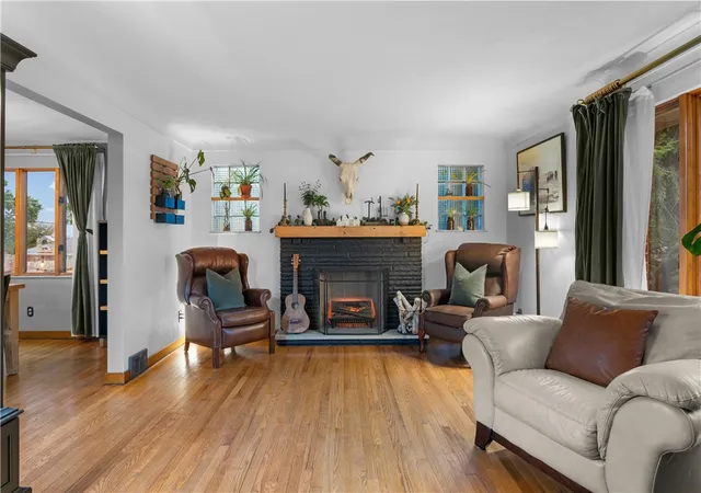 Photo 3 of Single family home for sale at 1260 Laurel Hl Dr, West Homestead, PA 15120 | MLS# 1777242 | Listing updated on 2026-10-03