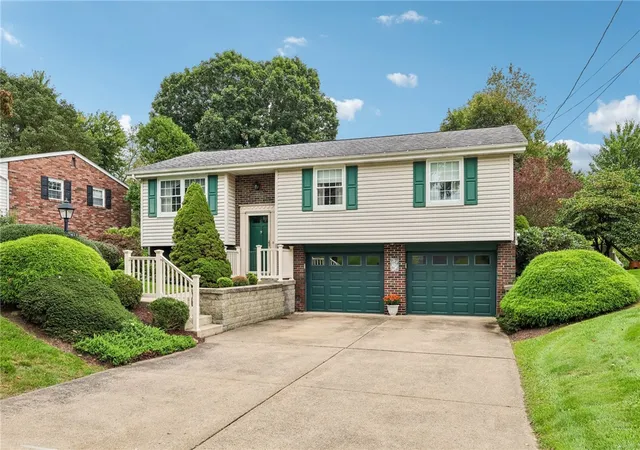 Photo 2 of Single family home for sale at 413 Olten Rd, Monroeville, PA 15146 | MLS# 1777128 | Listing updated on 2026-10-07