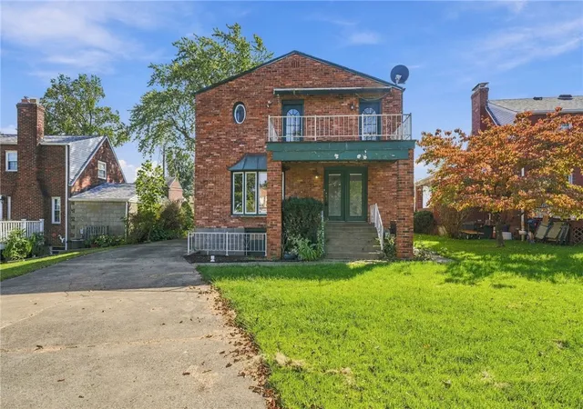 Photo 3 of Single family home for sale at 509 Old Farm Rd, Pittsburgh, PA 15234 | MLS# 1777301 | Listing updated on 2026-10-02