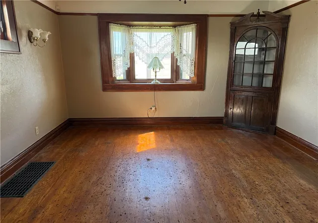 Photo 2 of Single family home for sale at 214 Magnolia St, Whitaker, PA 15120 | MLS# 1777335 | Listing updated on 2026-10-11