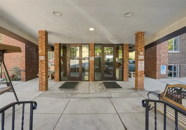 Photo 1 of Condo for sale at 5 Bayard Rd #300, Pittsburgh, PA 15213 | MLS# 1777064 | Listing updated on 2026-10-06