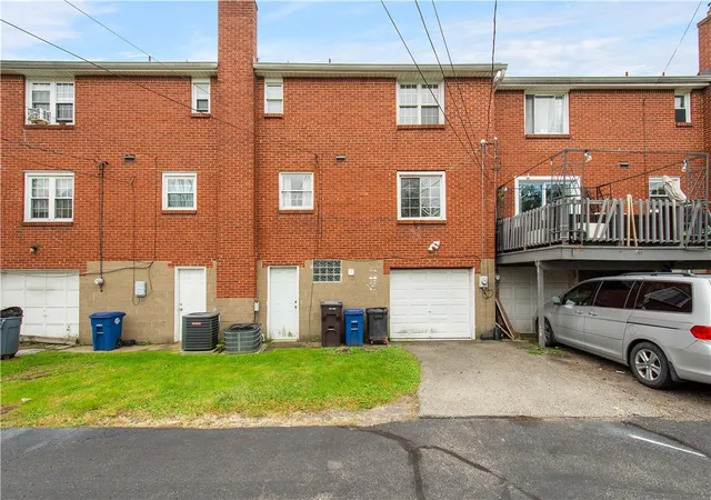 Photo 3 of Sale Pending at 329 Macassar Dr, Baldwin Boro, PA 15236 | MLS# 1777482 | Listing updated on 2026-10-09