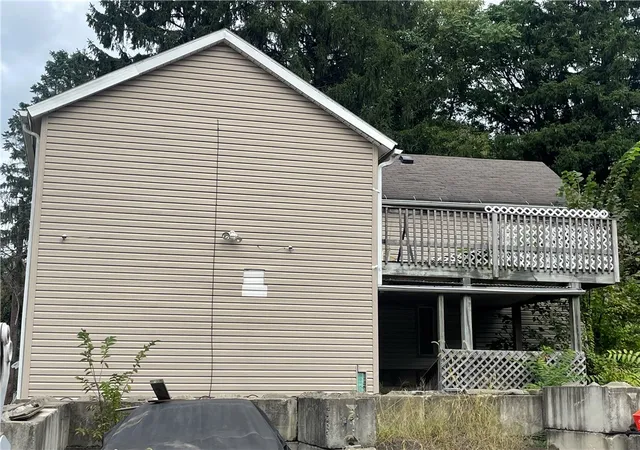 Photo 2 of Single family home for sale at 108 Sylvan St, Verona, PA 15147 | MLS# 1777494 | Listing updated on 2026-10-03