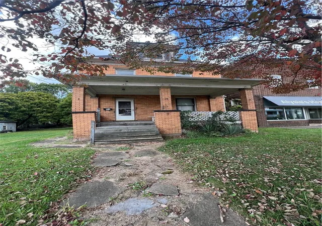 Photo 1 of Single family home for sale at 1031 E Washington St, New Castle, PA 16101 | MLS# 1777552 | Listing updated on 2026-10-04