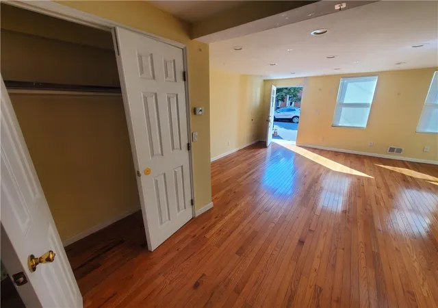 Photo 3 of Single family home for sale at 61 S 19th Street, South Side, PA 15203 | MLS# 1777576 | Listing updated on 2026-10-10