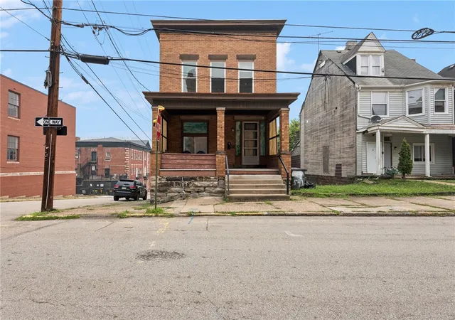 Photo 1 of Single family home for sale at 540 Washington Ave, Charleroi Boro, PA 15022 | MLS# 1777208 | Listing updated on 2026-10-28