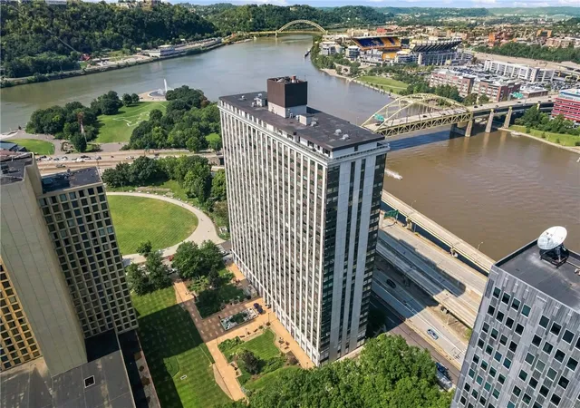 Photo 1 of Condo for sale at 320 Fort Duquesne Blvd #25L, Downtown Pgh, PA 15222 | MLS# 1777567 | Listing updated on 2026-10-04