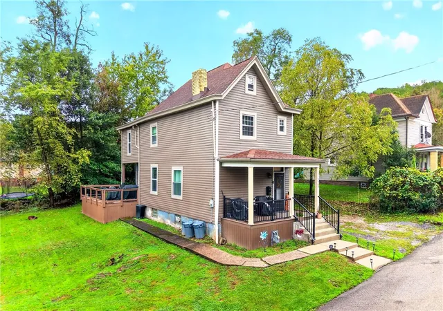 Photo 2 of Single family home for sale at 3542 Krupp St, Sheraden, PA 15204 | MLS# 1777456 | Listing updated on 2026-10-10
