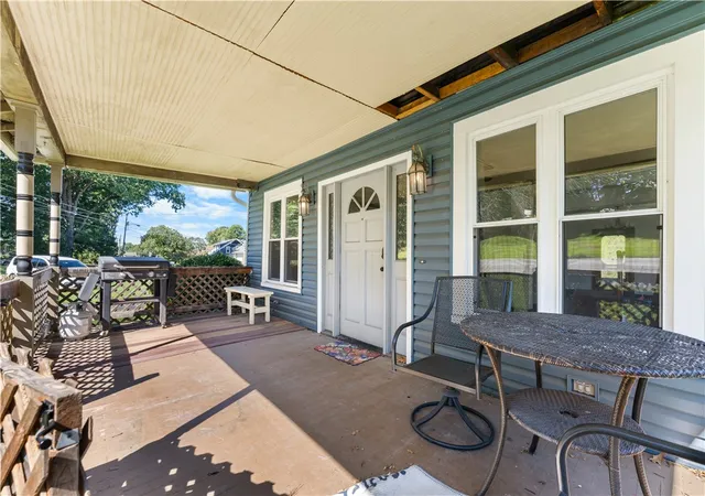 Photo 2 of Single family home for sale at 701 Stanley Ave, Springdale, PA 15144 | MLS# 1777588 | Listing updated on 2026-10-04