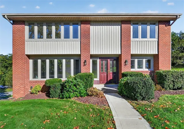 Photo 1 of Single family home for sale at 21 Scenic Dr, Coraopolis, PA 15108 | MLS# 1777517 | Listing updated on 2026-10-04