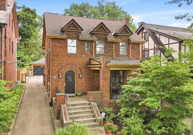 Photo 1 of Single family home for sale at 1305 Malvern Ave, Squirrel Hill, PA 15217 | MLS# 1777618 | Listing updated on 2026-10-06