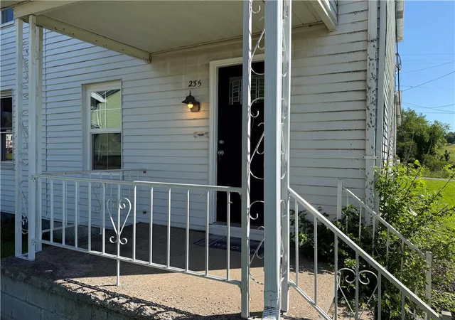 Photo 4 of Single family home for sale at 235 Jefferson Ave, North Union Twp, PA 15472 | MLS# 1777668 | Listing updated on 2026-10-05