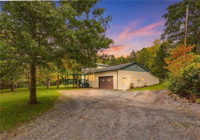 Photo 2 of Single family home for sale at 162 White Pine Ln, Cairnbrook, PA 15924 | MLS# 1777750 | Listing updated on 2026-10-05