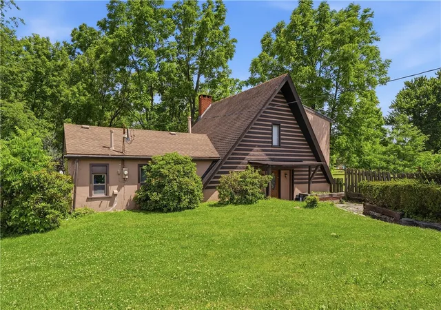 Photo 3 of Multi family home for sale at 3762 Saxonburg Blvd, Pittsburgh, PA 15238 | MLS# 1777583 | Listing updated on 2026-10-06