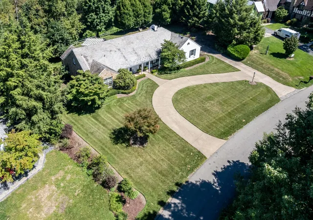 Photo 2 of Single family home for sale at 19 Newgate Rd, Kilbuck Twp, PA 15202 | MLS# 1777787 | Listing updated on 2026-10-08