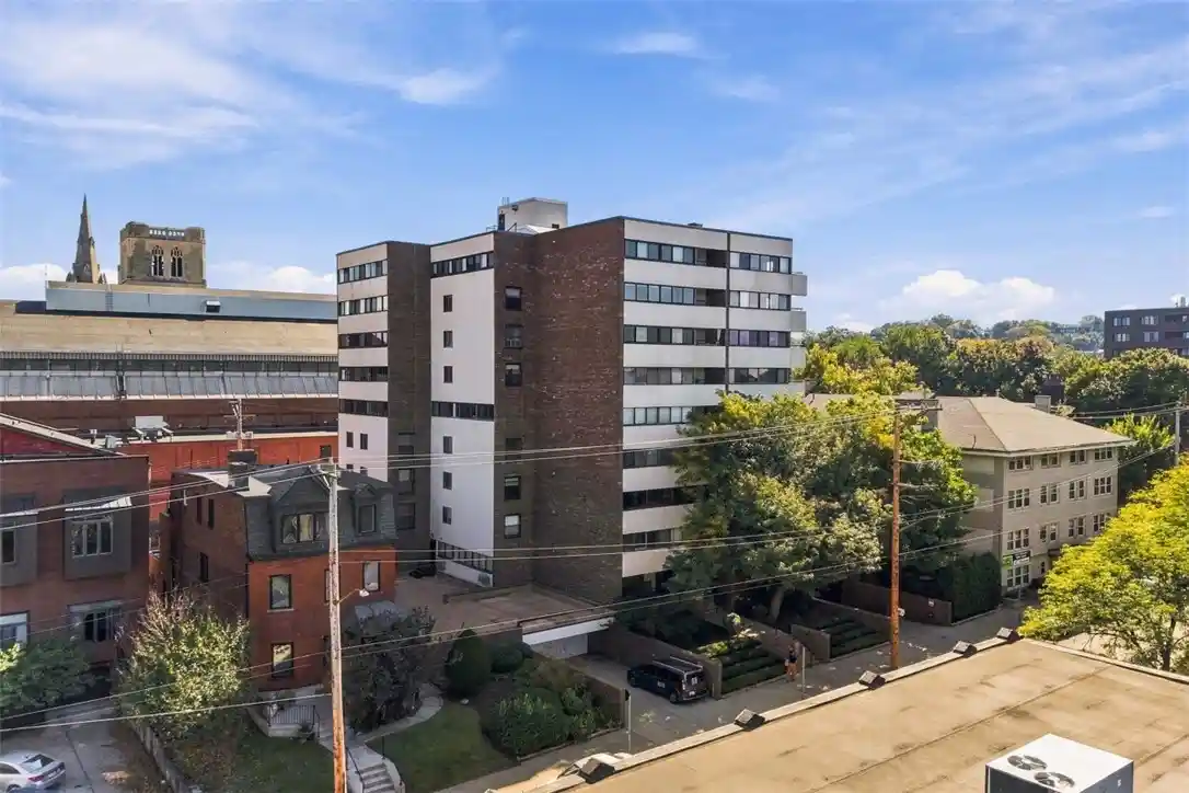 Listing Photo 2 - Condo for sale in 333 S Highland located at 333 S Highland, Pittsburgh, PA 15206 - Unit #701