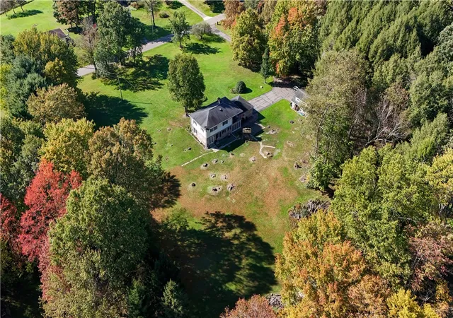 Photo 2 of Single family home for sale at 26 Country Clb Rd, Pine Twp, PA 16127 | MLS# 1777613 | Listing updated on 2026-10-10