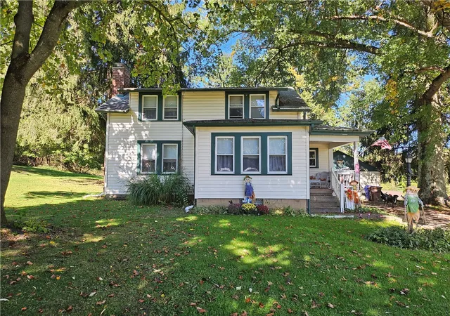 Photo 1 of Single family home for sale at 440 W Water St, Slippery Rock Boro, PA 16057 | MLS# 1777139 | Listing updated on 2026-10-06