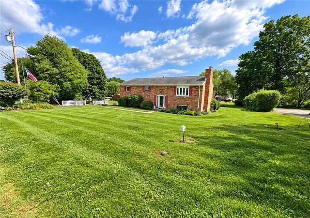 Photo 2 of Single family home for sale at 102 Carol Dr, Buffalo Twp, PA 16055 | MLS# 1777674 | Listing updated on 2026-10-06