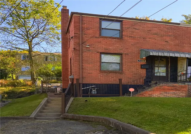 Townhouse for sale at 4320 Coleridge St, Morningside, PA 15201 | MLS# 1777821