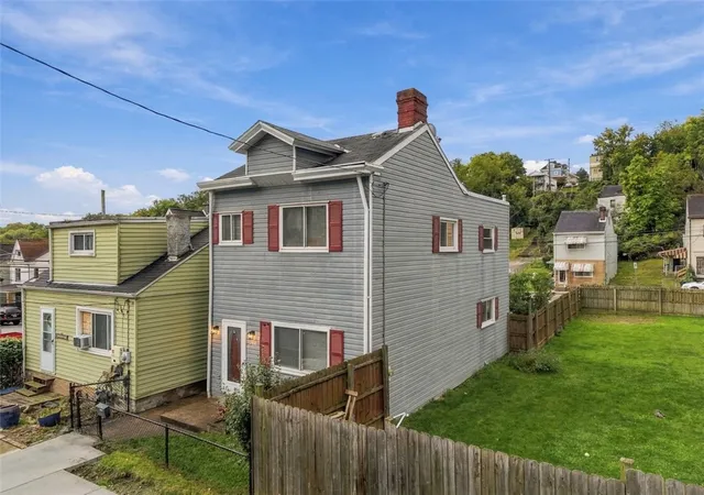 Photo 3 of Single family home for sale at 2432 Patterson St, South Side, PA 15203 | MLS# 1777572 | Listing updated on 2026-10-06